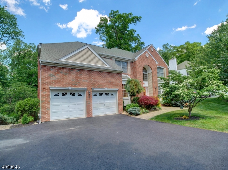 POETS PEAK - Residential