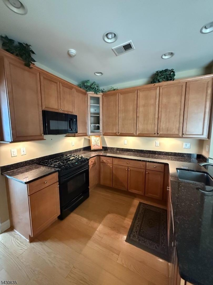 Encore Community - Residential