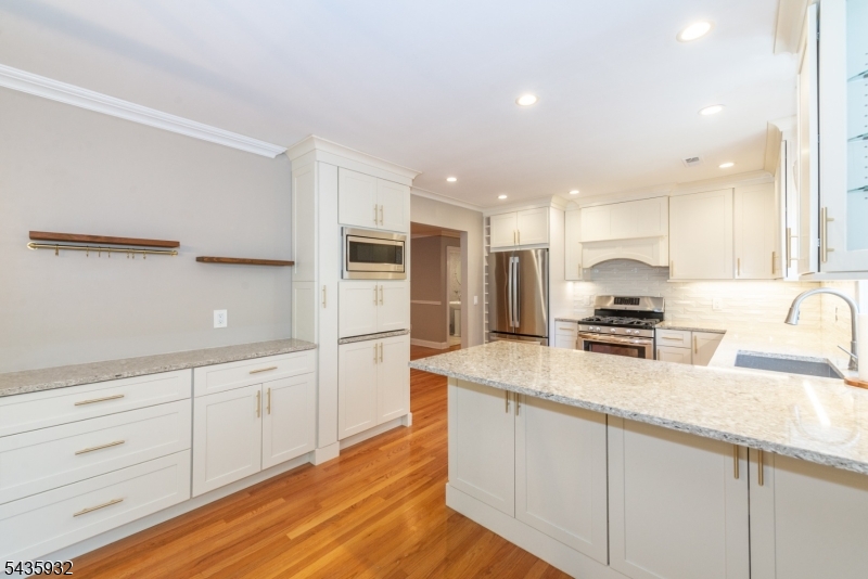 Glen Pond - Residential