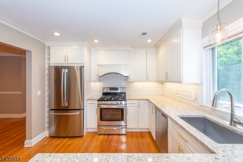 Glen Pond - Residential