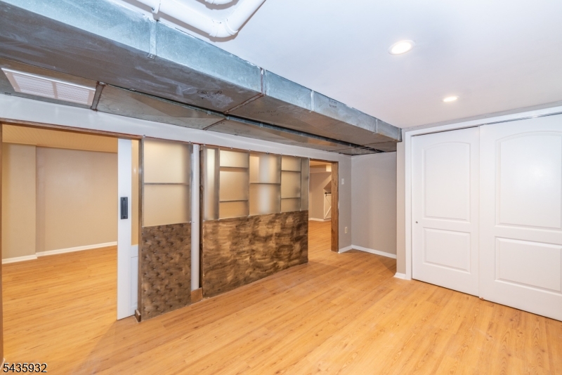 Glen Pond - Residential