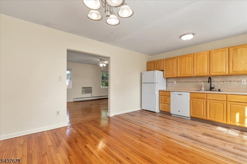 COLFAX MANOR - Residential Lease