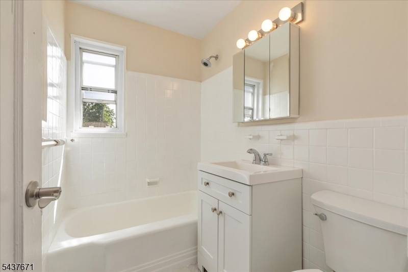 COLFAX MANOR - Residential Lease