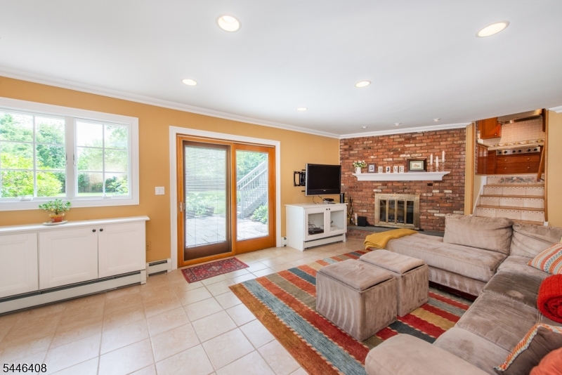 Lyonsville - Residential