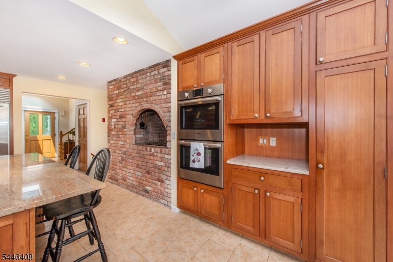 Lyonsville - Residential