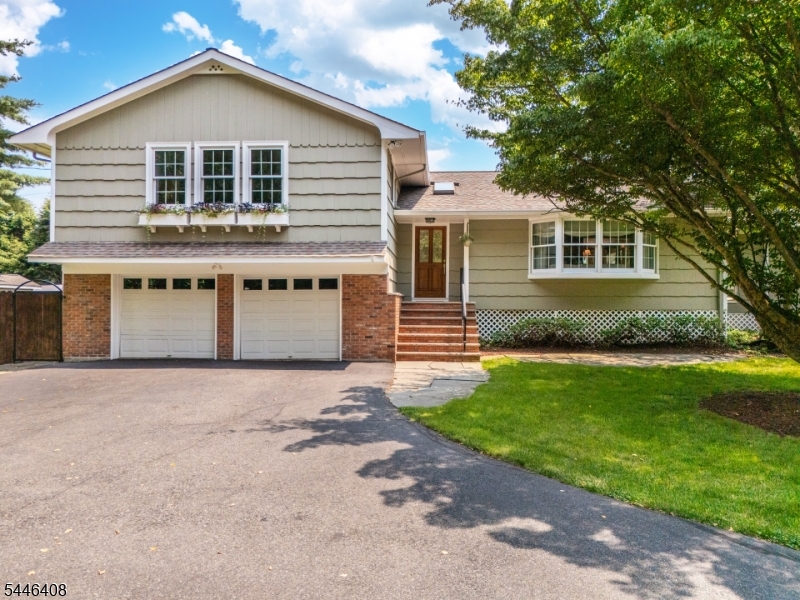 Lyonsville - Residential