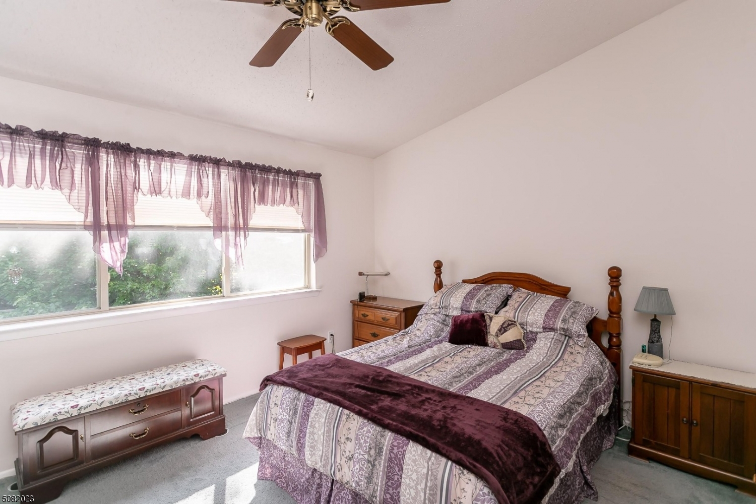DRAKESVILLE   LEDGEWOOD - Residential