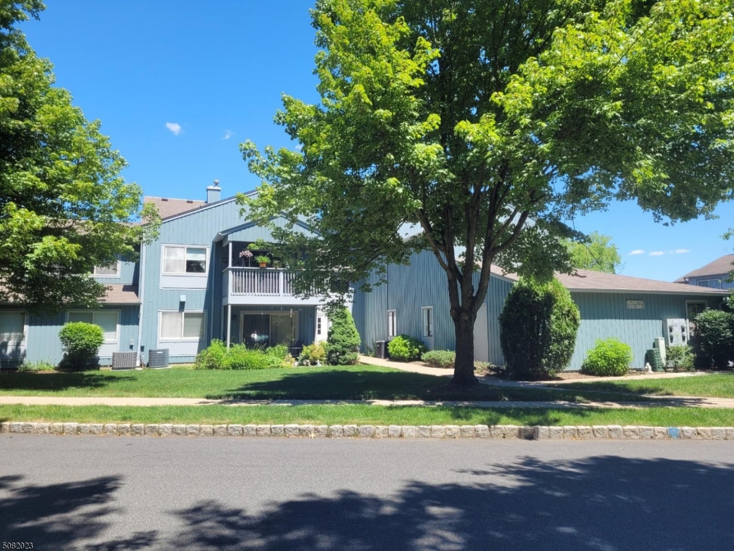 WELCOME HOME! THIS MOVE IN READY 2ND FLOOR UNIT HAS LOTS TO OFFER INCLUDING OPEN FLOORPLAN. PRIVATE DECK, MASTER BEDROOM HAS ENSUITE BATH, LG 2 CLOSETS, LARGE DEN CAN BE USED AS A 2ND BEDROOM. LAUNDRY RM, 1 CAR GARAGE W OPENER PLUS STORAGE AMENITIES INCL POOL AND TENNIS COURTS. CLOSE TO ROUTE 80, 46, 10. TRAIN STATION NEARBY. CONV TO LOCAL SHOPPING AMD AMENITIES, DONT WAIT! SOLD AS IS.