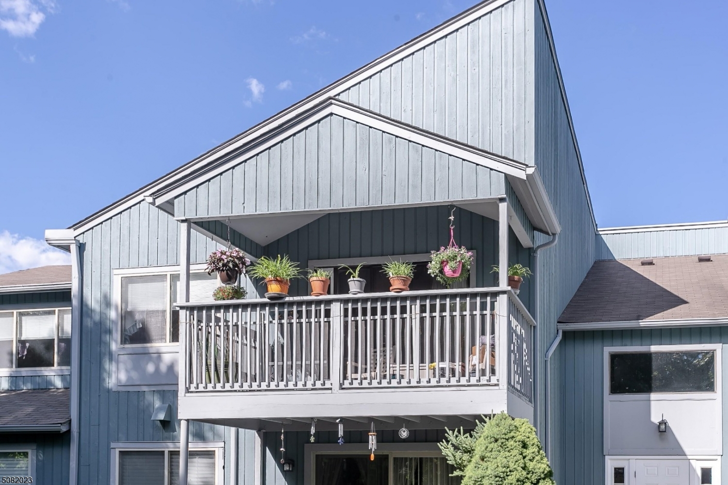 DRAKESVILLE   LEDGEWOOD - Residential