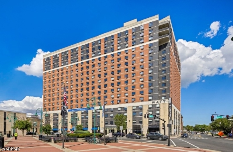 Skyview Condos - Residential