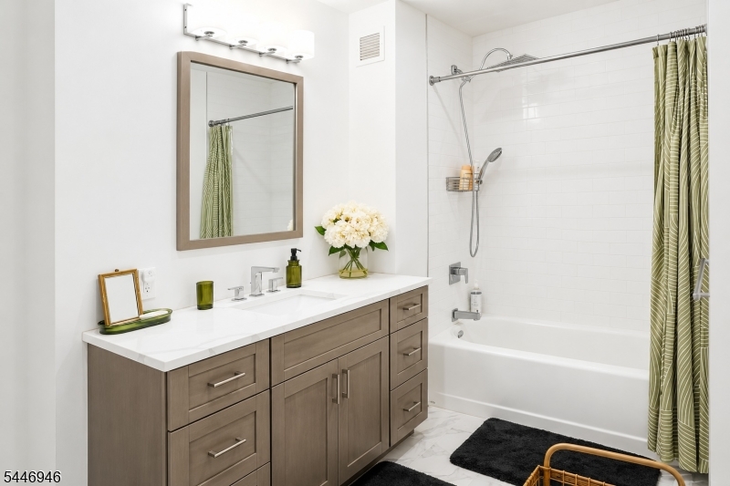 Skyview Condos - Residential