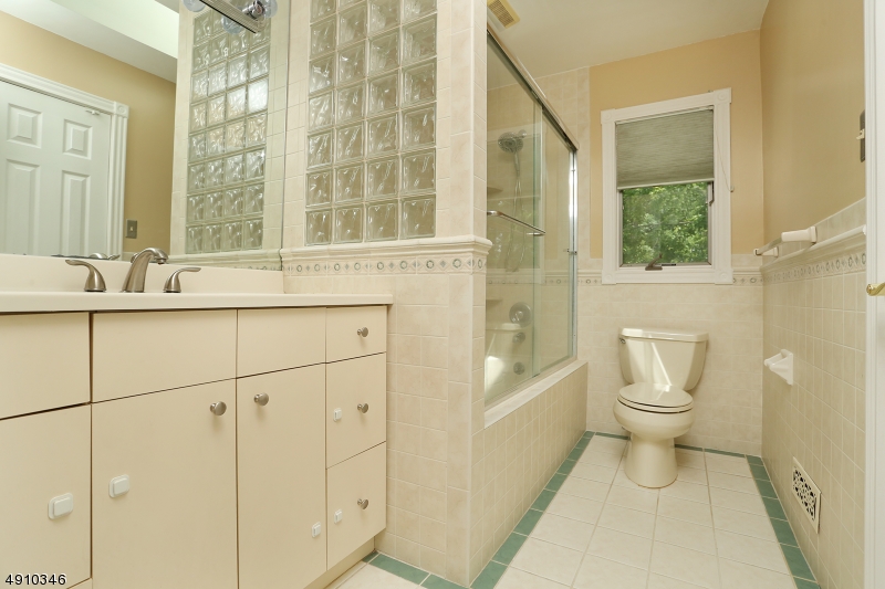 Lake Intervale - Residential