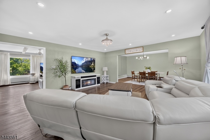 Lak Conway - Residential