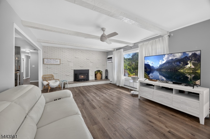 Lak Conway - Residential