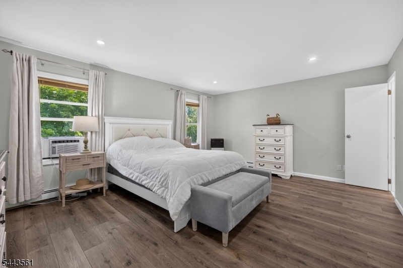 Lak Conway - Residential