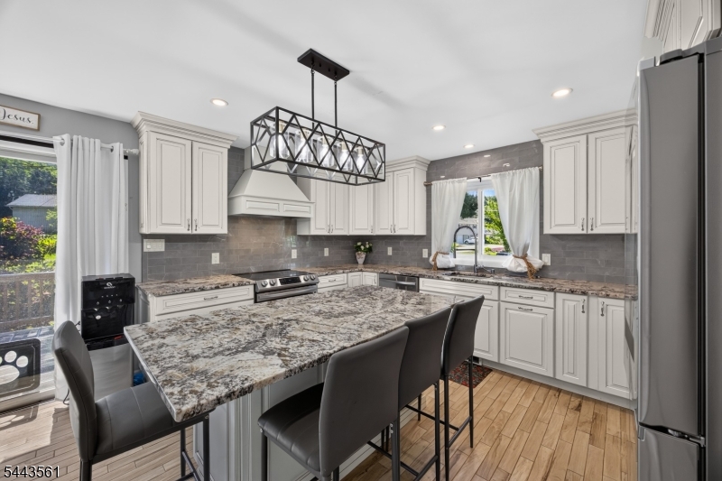 Lak Conway - Residential