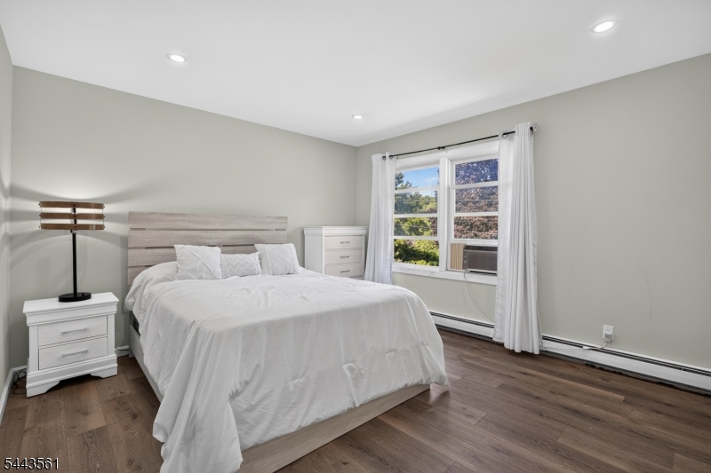 Lak Conway - Residential