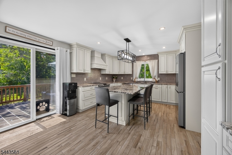 Lak Conway - Residential