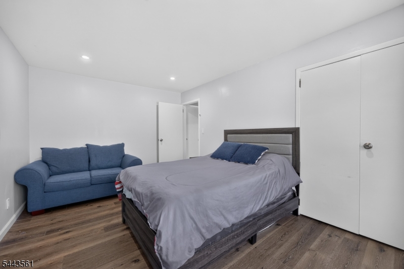 Lak Conway - Residential