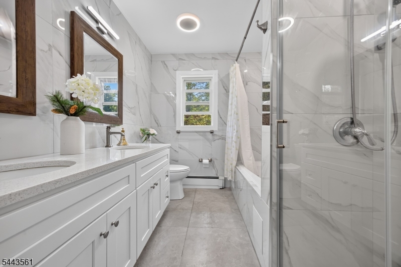 Lak Conway - Residential