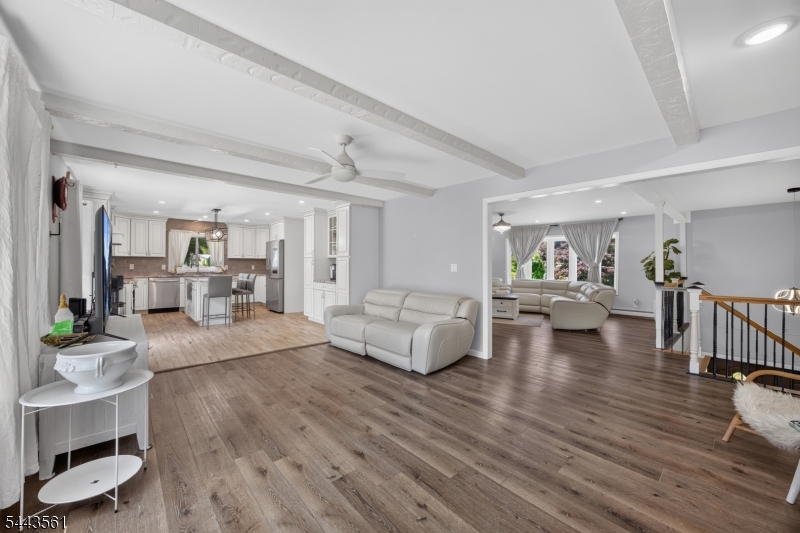 Lak Conway - Residential
