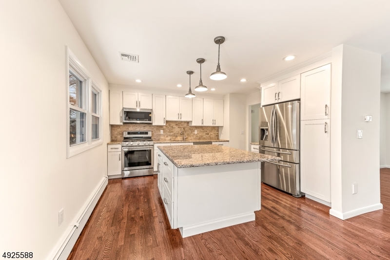 BUDD LAKE - Residential