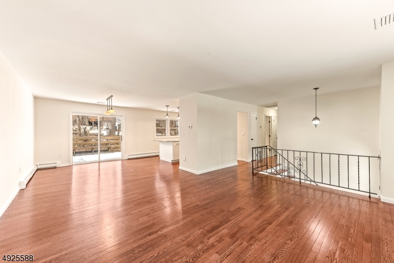BUDD LAKE - Residential