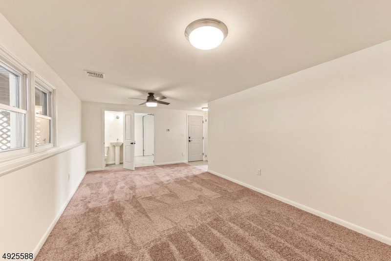 BUDD LAKE - Residential