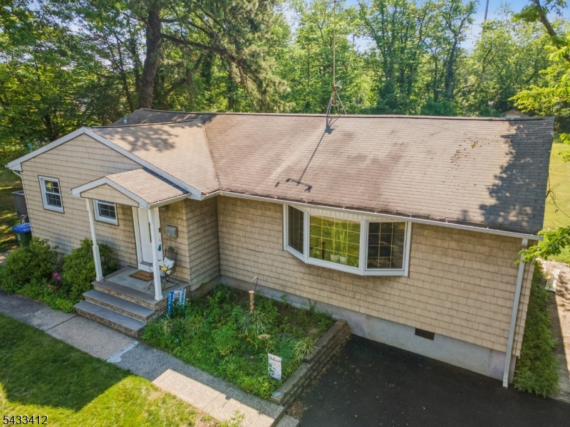 Edison Woods - Residential