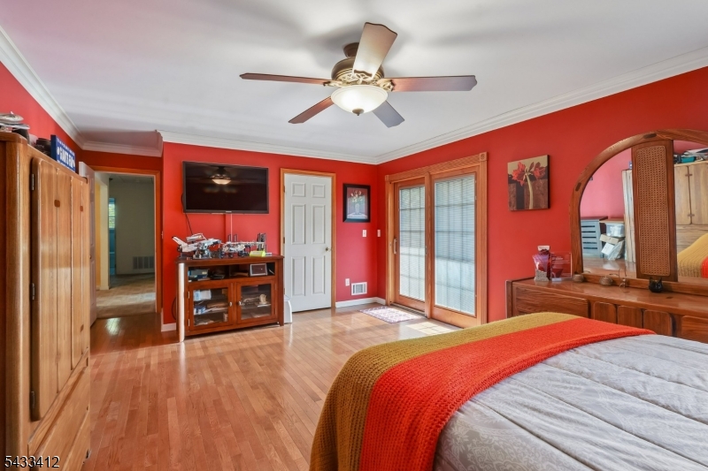 Edison Woods - Residential