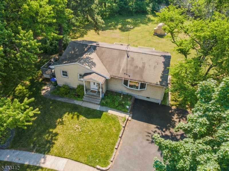 Edison Woods - Residential