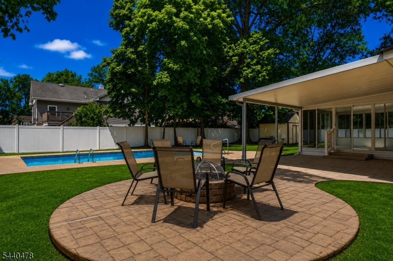Pompton Plains - Residential