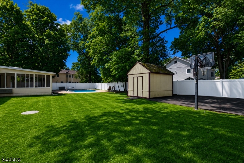 Pompton Plains - Residential