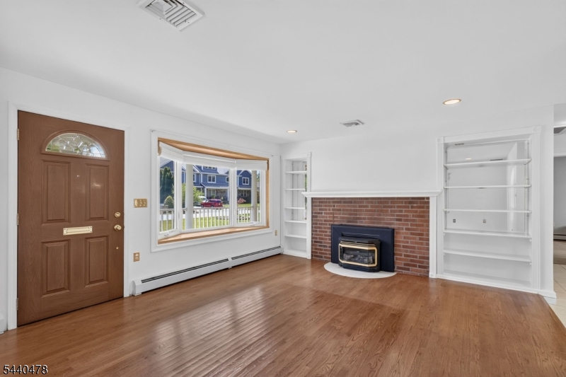 Pompton Plains - Residential