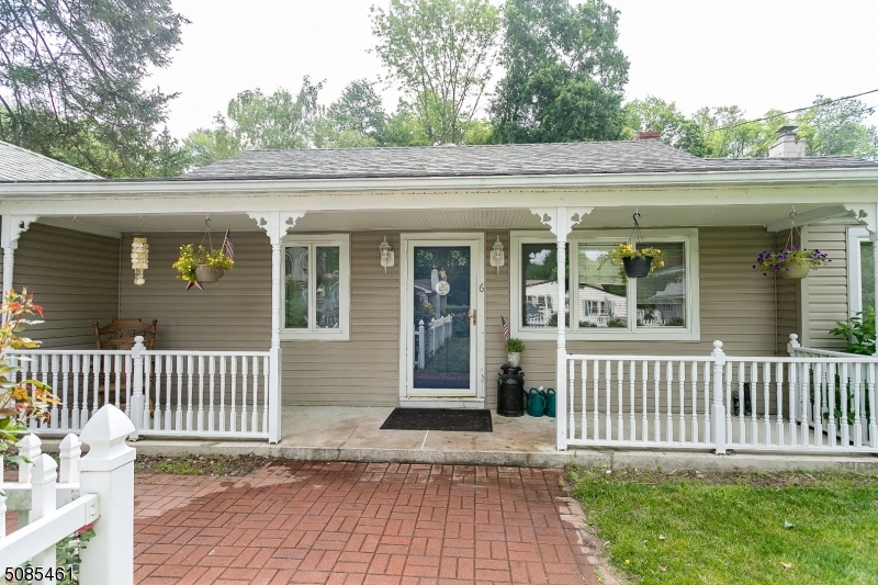 MOUNTAIN LAKE WARREN COUNTY - Residential