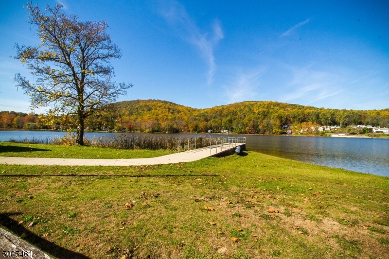MOUNTAIN LAKE WARREN COUNTY - Residential