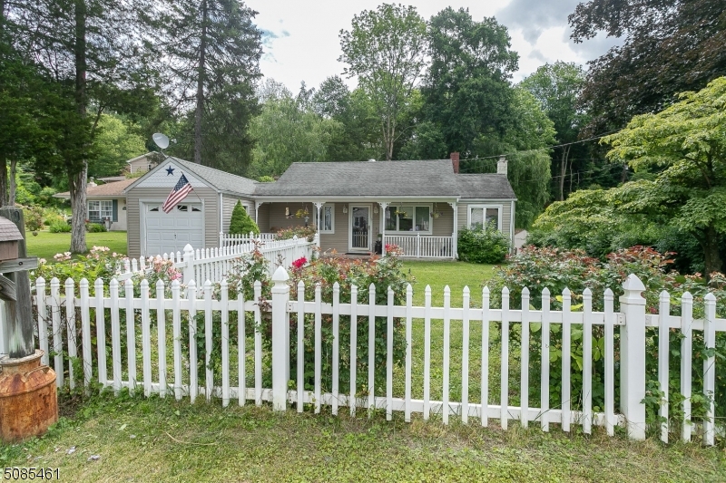 MOUNTAIN LAKE WARREN COUNTY - Residential