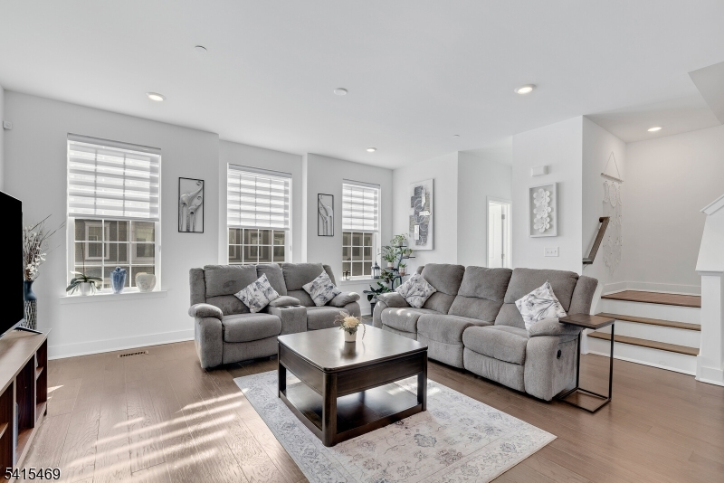 COLLECTION at MORRIS PLAINS - Residential