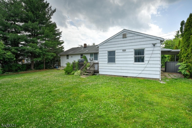 NOT IN FLOOD ZONE - Residential Income