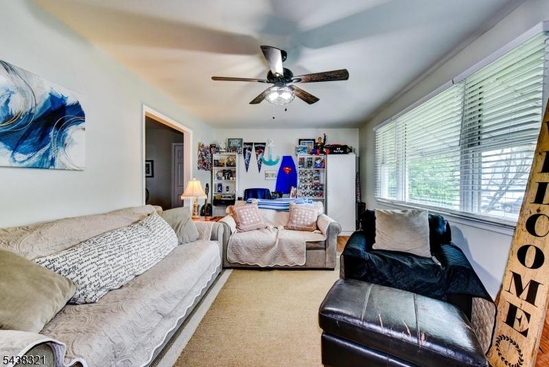 NOT IN FLOOD ZONE - Residential Income