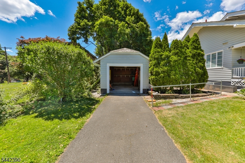Hillcrest - Residential