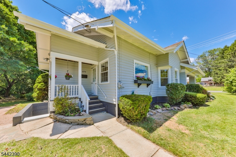 Hillcrest - Residential