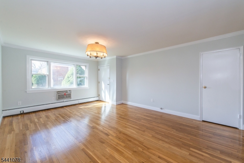 Crestmont Gardens - Residential