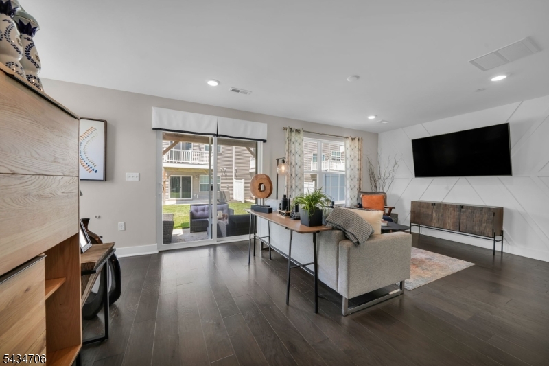 Collection at Morris Plains - Residential
