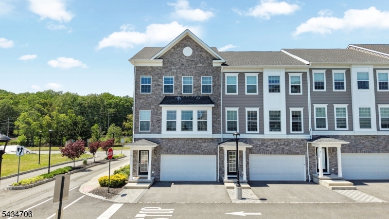 Collection at Morris Plains - Residential