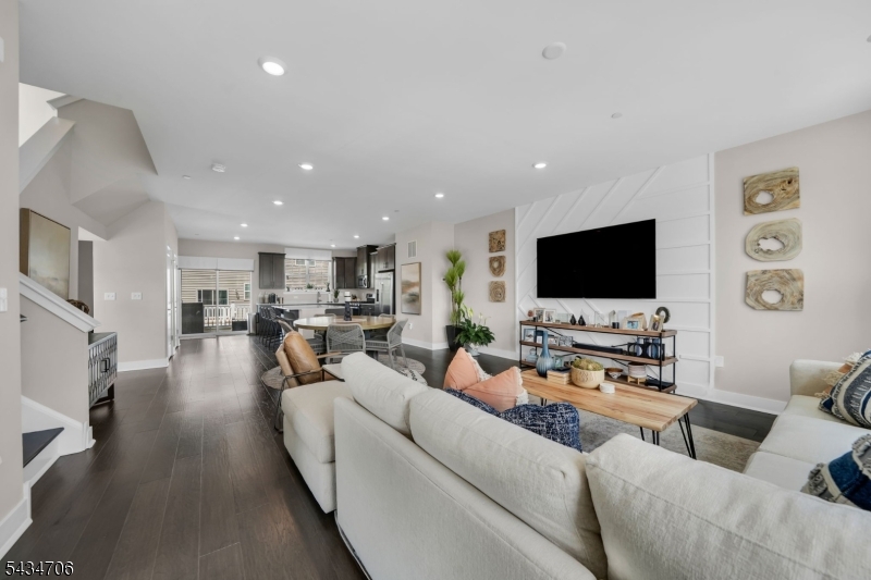 Collection at Morris Plains - Residential