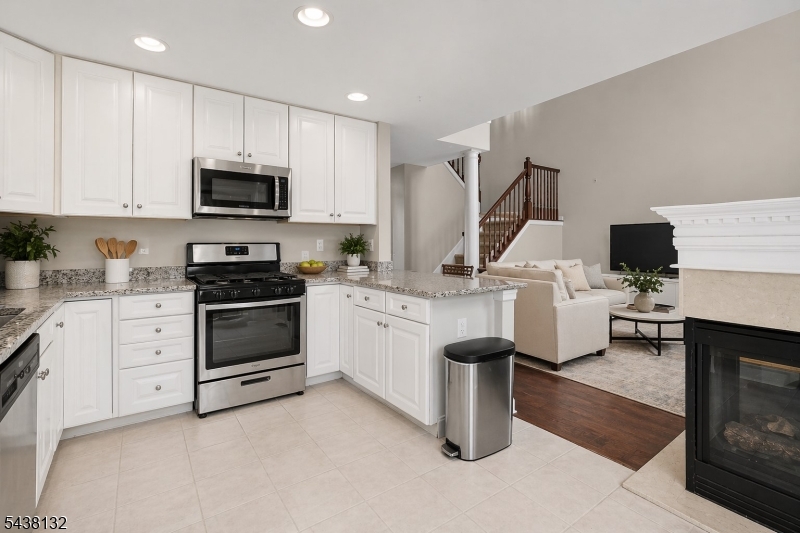 Lakeside - Residential Lease
