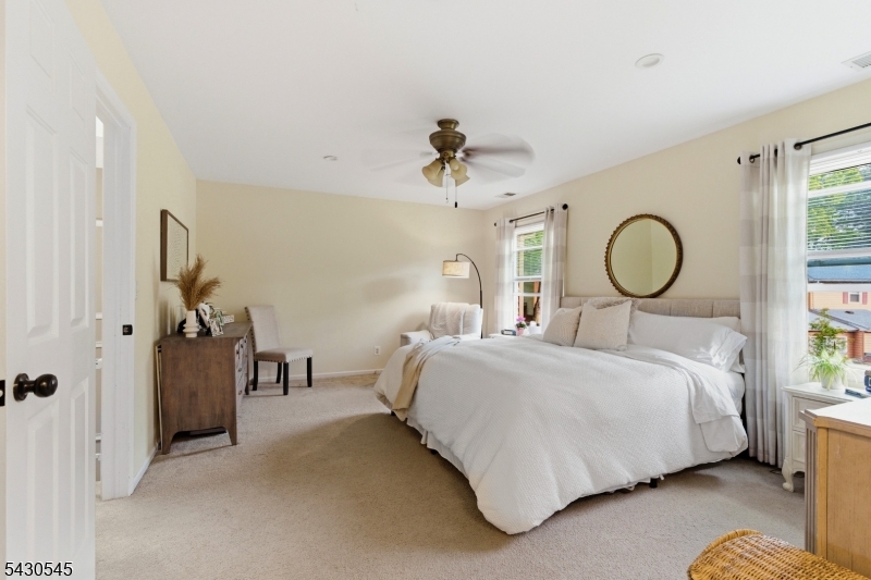 HERITAGE MANOR - Residential