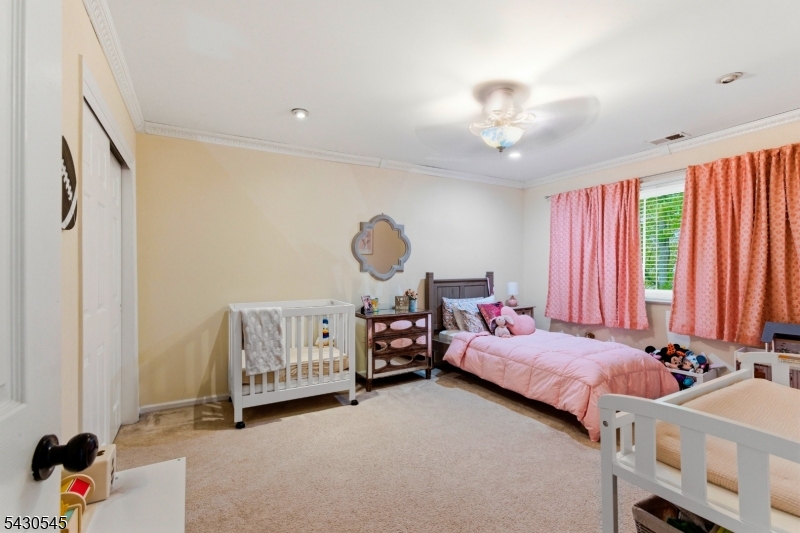 HERITAGE MANOR - Residential