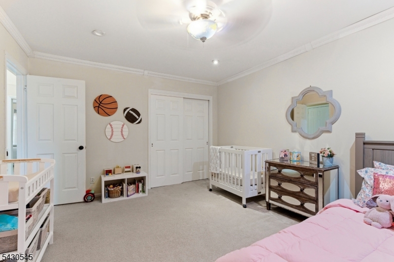 HERITAGE MANOR - Residential